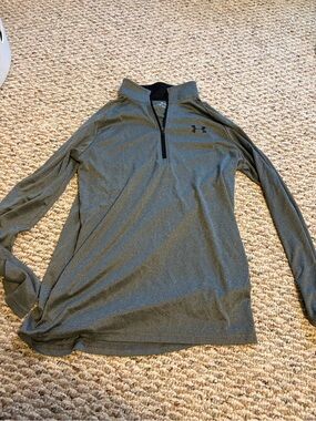 Under Armour Women’s Heather Gray & Black Half-Zip HeatGear Pullover